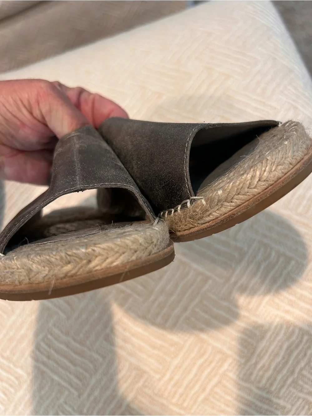 NWOT Eileen Fisher Milly Silver Metallic Leather Espadrille Sandals. SZ 8.5